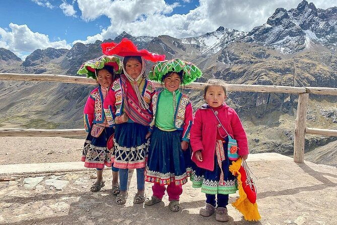 5-days-tour-to-machupicchu-sacred-valley-and-rainbow-mountain-in-small-group