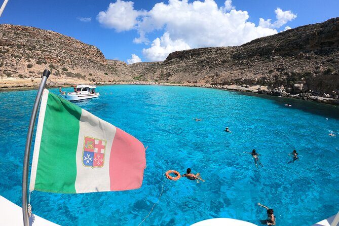 5 hour boat trip to Lampedusa with Sandwich, SUP and Snorkeling - A Complete Dive into the 5-Hour Lampedusa Boat Trip