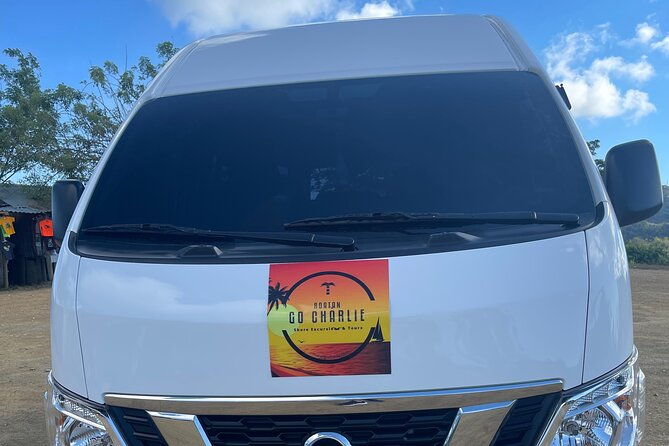 5-hour-private-bus-tour-in-roatan