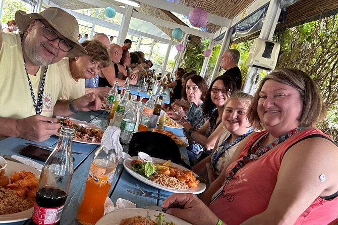 5-hour-private-bus-tour-in-roatan
