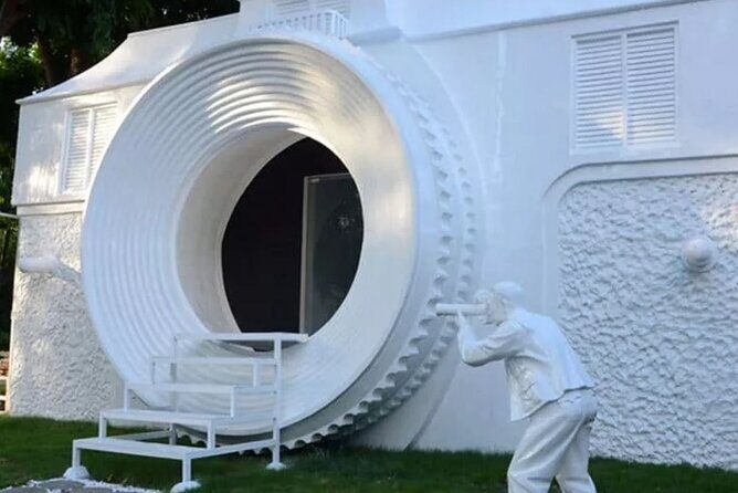 5-Hour Private Tour: A 3-ethnic cultural and culinary feast - Who Would Love This Tour?