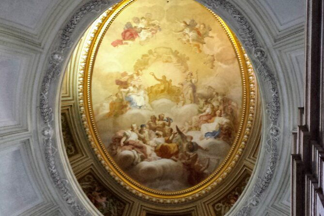 5-hour-royal-palace-of-caserta-private-guided-tour-by-train-from-naples