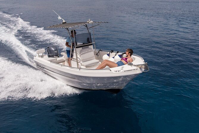 5-hours-boat-rental-in-santorini