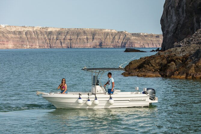5-hours-boat-rental-in-santorini