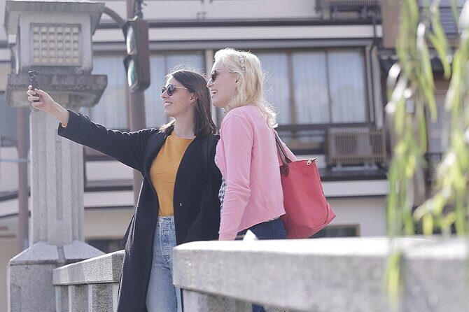 5 Hours Kinosaki Onsen Premium Check In Tour with Lunch - Who Should Consider This Tour?