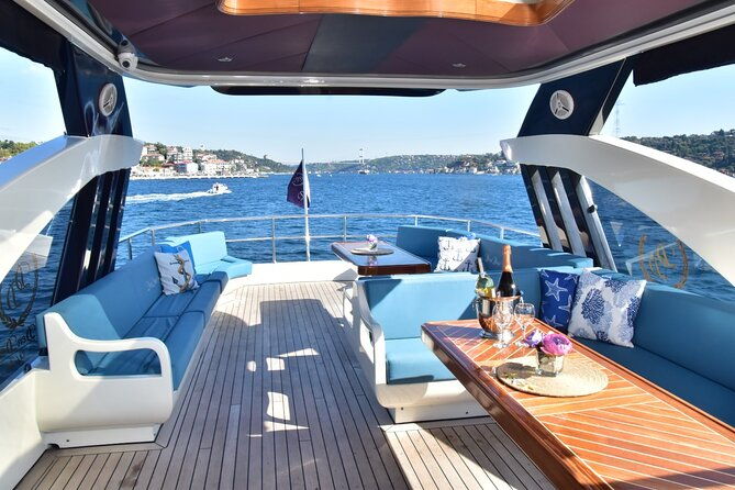 5-hours-private-luxury-yacht-for-bosphorus-cruise-in-istanbul