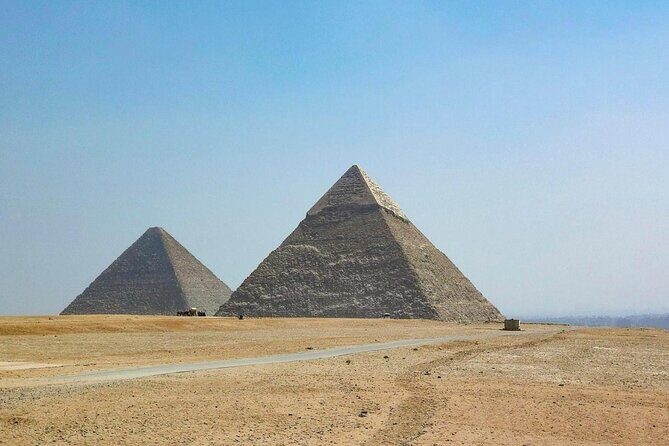 5 Hours Private tour to Giza pyramids Sphinx and Old Coptic Cairo - Key Points