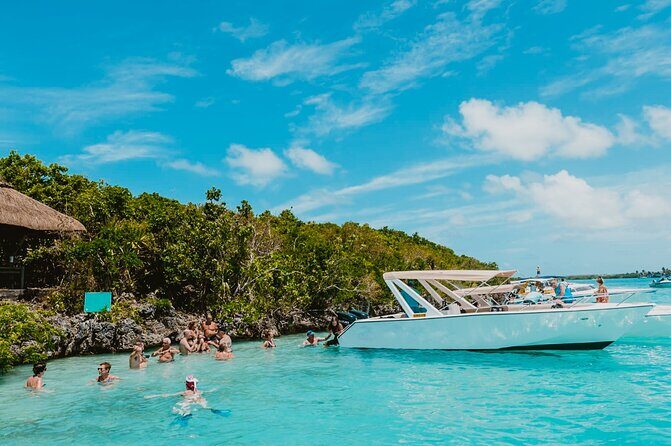 5 Islands Speedboat Cruise incl. Snorkeling in Blue Bay + Lunch at Ile aux Cerfs - The Overall Experience: Setting Sail in Mauritius