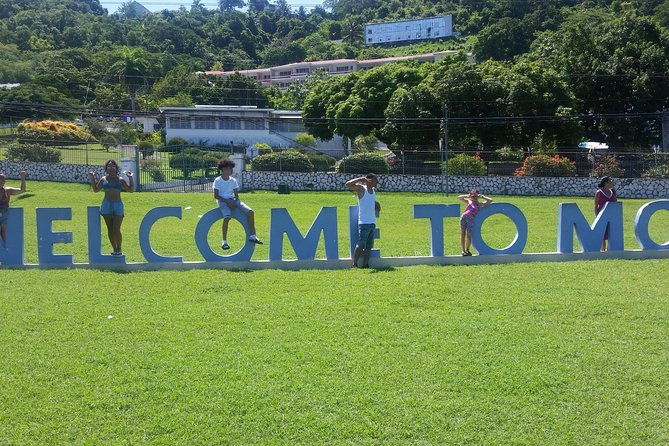 5-montego-bay-private-highlite-sightseeing-souvenirshoppinghalfday-guided-tour