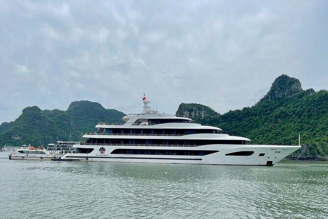 5-Star Ha Long & Lan Ha Bay Cruise Tour 2D1N with Private Balcony - FAQ