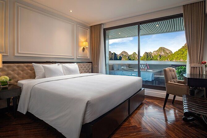 5 Stars Cruise 3d-2n: Biking,Golf,Cave,Meals, Kayak, Jacuzzi Pool - Who Should Consider This Tour?