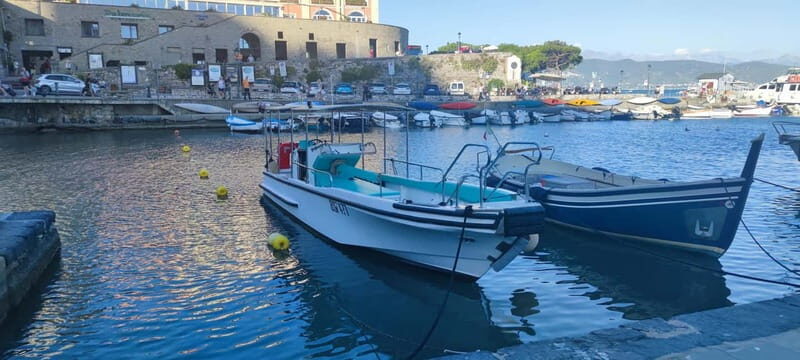 5 TERRE PRIVATE BOAT TOUR WITH SKIPPER - Key Points