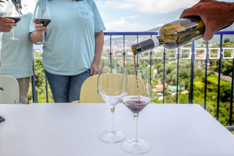 5-wine-tastings-with-typical-products-in-sorrento-coast-2