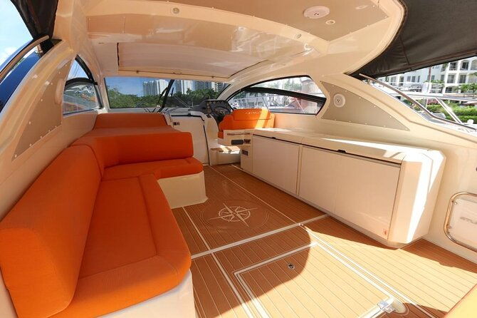 52-azimut-yacht-charter