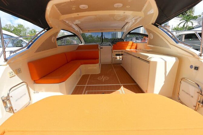 52-azimut-yacht-charter