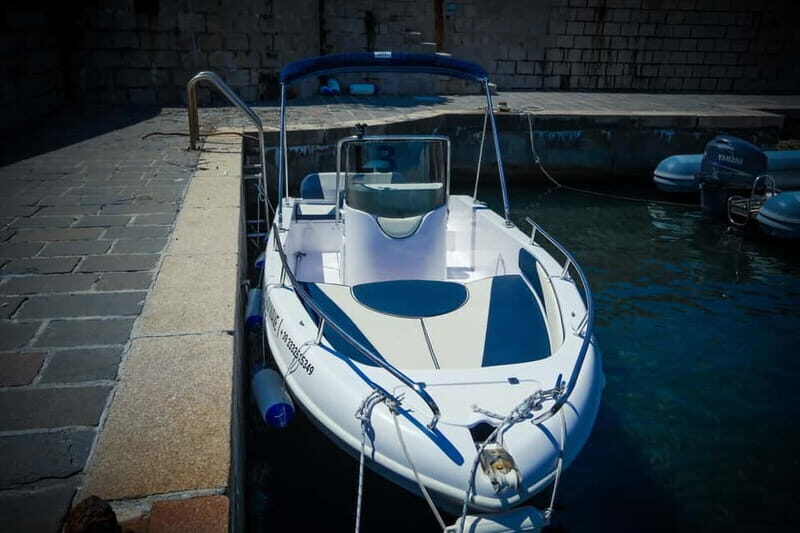 530 Dinghy Rental - Key Points