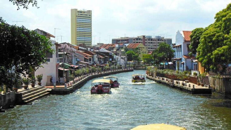 5d4n-kuala-lumpur-genting-malacca-and-putrajaya-tour