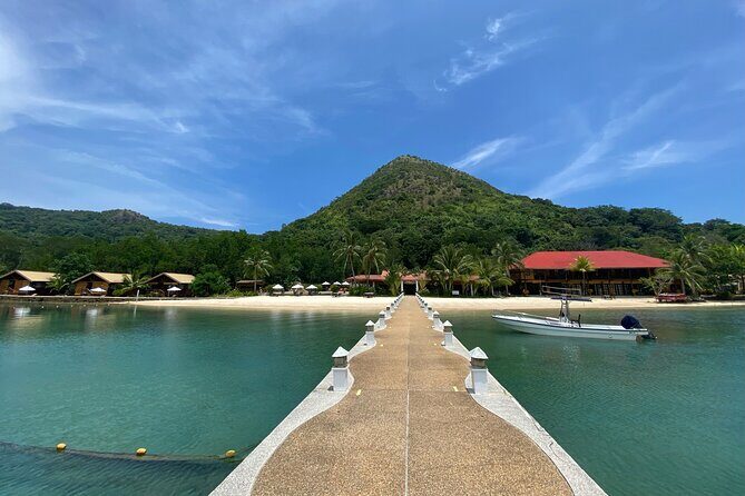 5D4N Luxury Resort & Island Hopping with Seaplane Transfer - Key Points