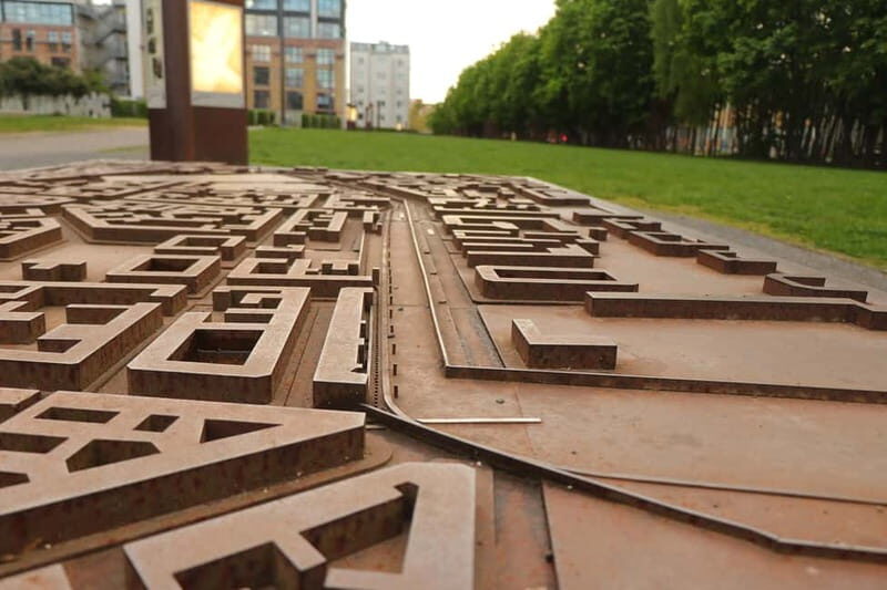 5h Berlin private Tour with Guide, Chauffeur & Photographer - The Practical Side: Transportation, Pricing, and Flexibility