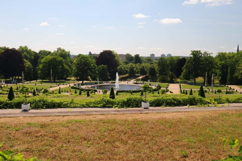 5h Potsdam private tour with Guide, Chauffeur & Photographer - FAQs