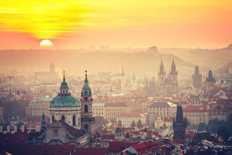 5h-prague-city-highlights-tour-local-lunch-snack-incl