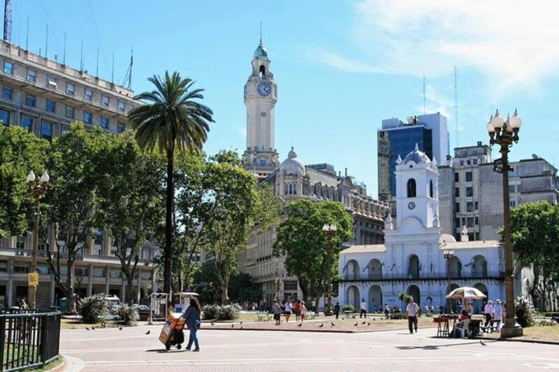 5hs-small-group-city-tour-of-buenos-aires-with-street-food