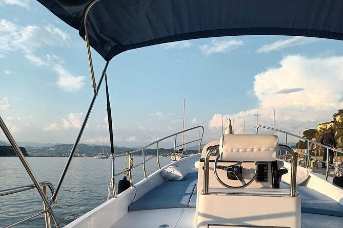 6-7-cinque-terre-boat-tour-with-aperitif
