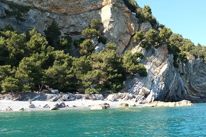 6-7-cinque-terre-boat-tour-with-aperitif