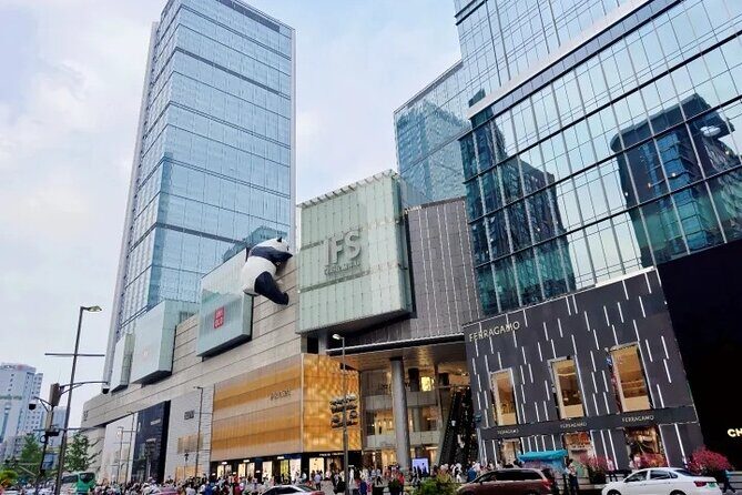 6-Day Chengdu Free Tour with Accommodation and Airport Transfer - Exploring Chengdu with a Flexible 6-Day Tour