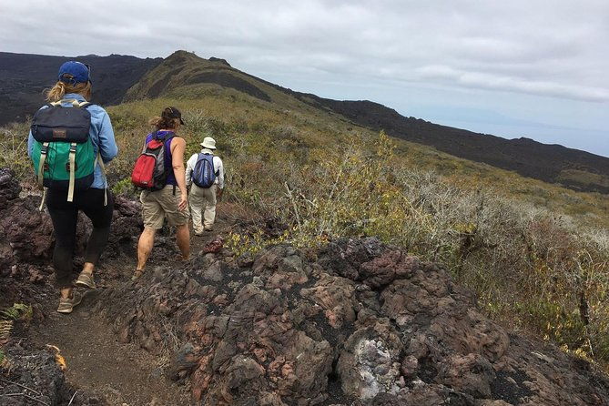 6-day-galapagos-island-hopping-kayaking-mountain-biking-and-volcano-hike