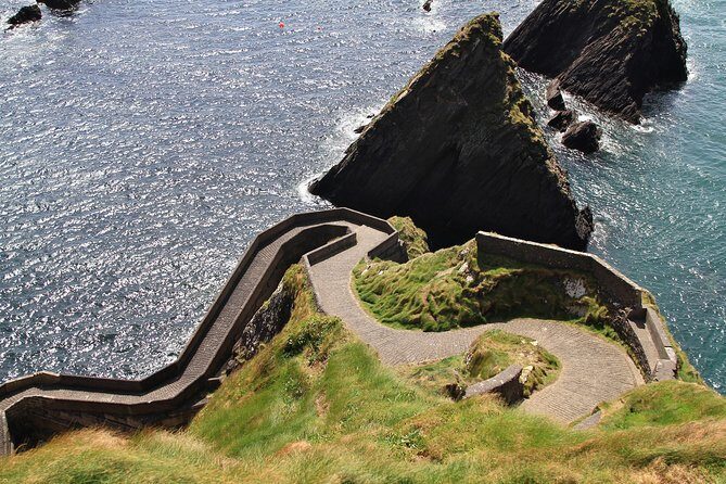 6-Day Magical Southern Explorer Small Group Tour - Day 1: From Dublin to the West