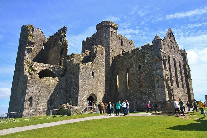 6-Day Magical Southern Explorer Small Group Tour - Days 3 & 4: Exploring Killarney and Dingle Peninsula