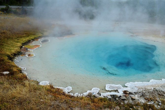 6-day-minibus-tour-around-iceland-from-reykjavik