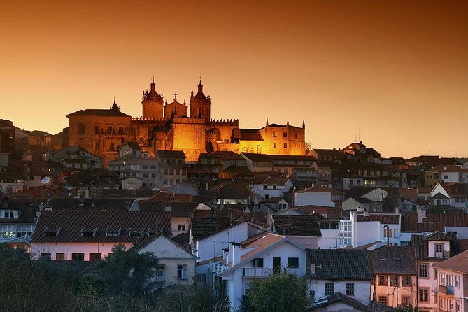 6-day-north-portugal-tour-porto-braga-fatima-coimbra-guimaraes-aveiro-and-batalha-from-lisbon