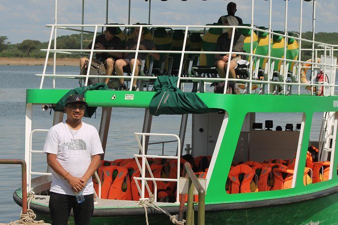 6-Day Queen Elizabeth and Mburo Luxury Safari - Key Points