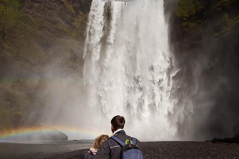 6-day-reykjavik-blue-lagoon-goldencircle-south-glacierlagoon