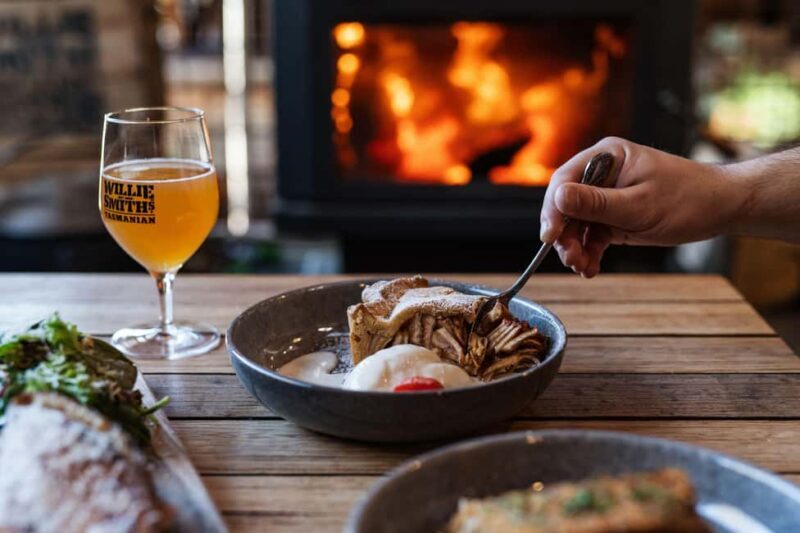 6 Day Tassie Tour Bundle: Island Icons - Transport, Timing, and Flexibility