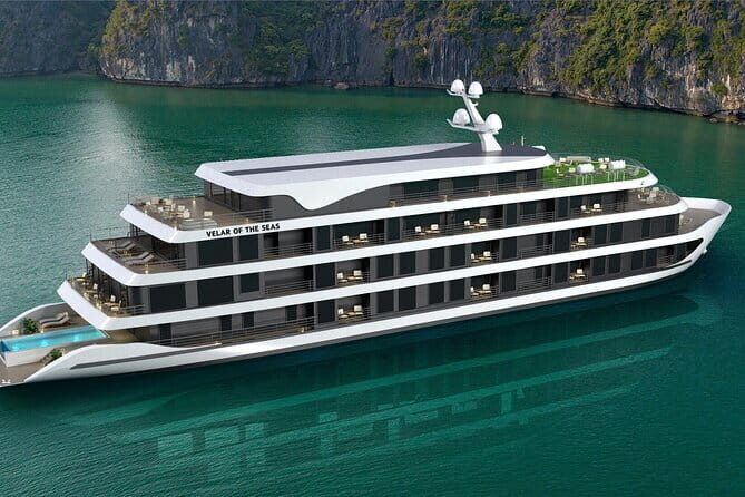 6 Days Amazing Landscape Of North Vietnam Tour (Hanoi, Sapa, Halong Bay) - Cruising in Halong Bay: A Scenic Waterway Escape