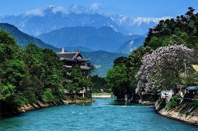 6 Days Chengdu Cultural and Night Scene Tour - Day 6: Departure and Farewell