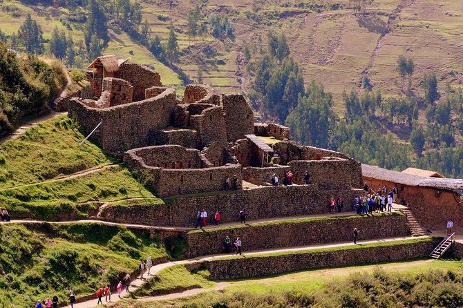 6-days-cusco-sacred-valley-machupicchu-marasmoray-rainbow-mountain