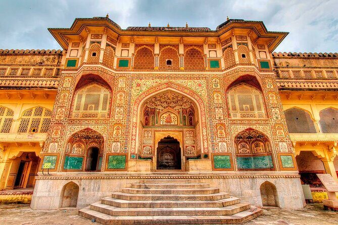 6-Days Golden triangle tour with Mathura visit and Tiger Safari - FAQ