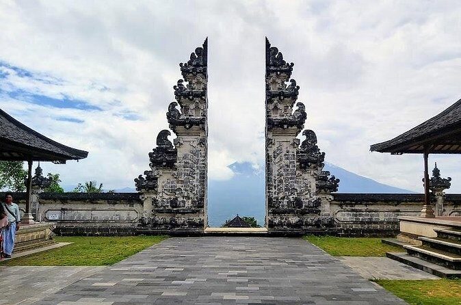 6 Days Package Tour Visit Various very Beautiful Tourist In Bali - FAQ