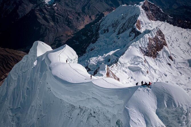 6-days-tour-to-nevado-alpamayo-5947-meters-an-extreme-adventure