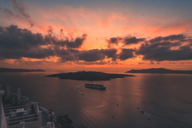 6-Hour Private Custom Santorini Tour-A Full Experience Of The Island. - FAQs