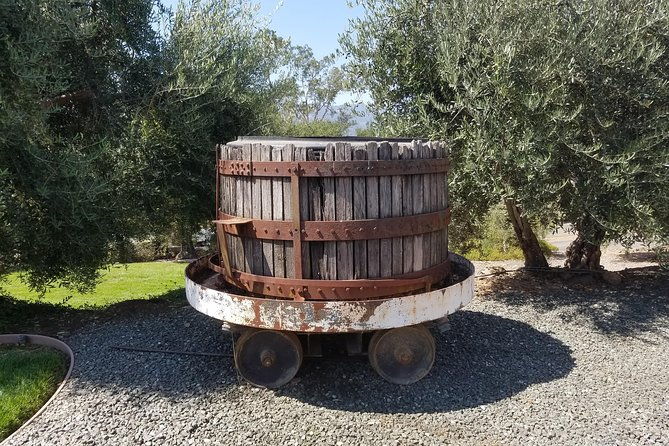 6-hour-private-wine-tasting-tour-with-a-sample-stops