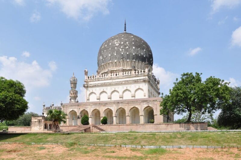 6-hours Golconda Fort & Qutub Shahi Tombs Tour with transfer - References