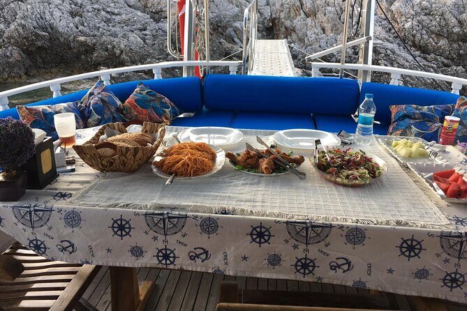 6 Hours Private Charter Boat Tour with Lunch in Bodrum - What’s Included & What to Consider