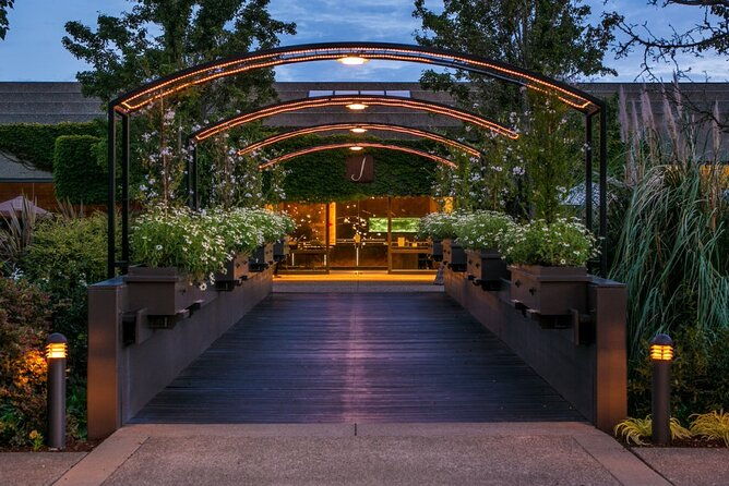6-hours-private-wine-tour-in-healdsburg-featuring-coppola-winery