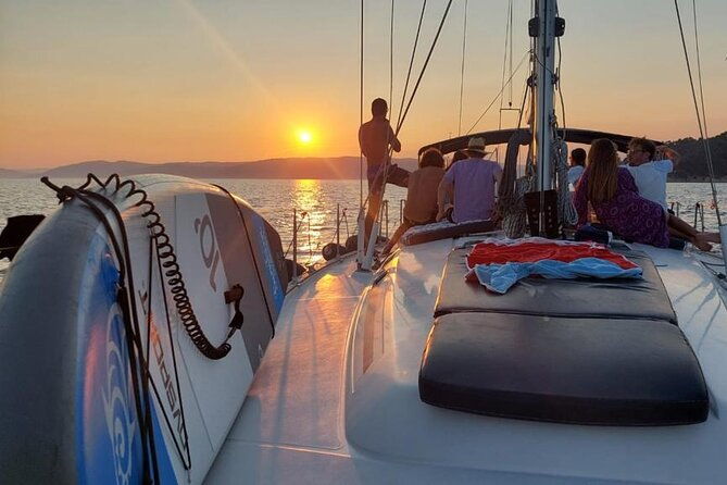 6-hours-tour-to-delos-and-rhenia-islands-with-sailing-yacht-2