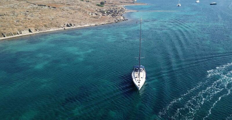 6-hours-tour-to-delos-and-rhenia-islands-with-sailing-yacht-3